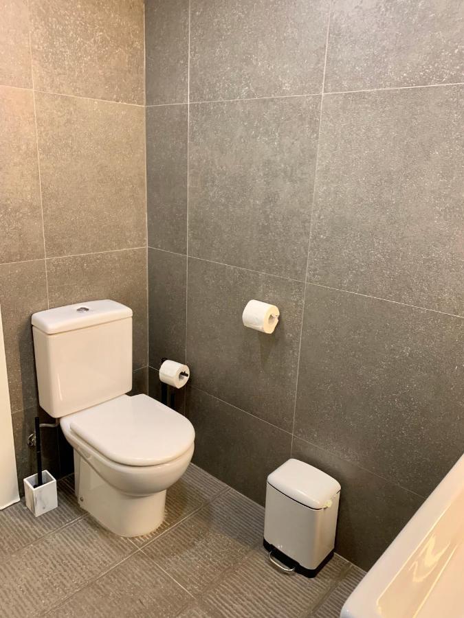 Апартаменти Apg Carrer Nou Atic Жерона Екстер'єр фото